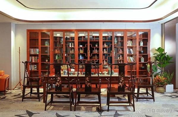  全国红木十大品牌：哪家性价比更高？权威机构最新榜单揭晓！