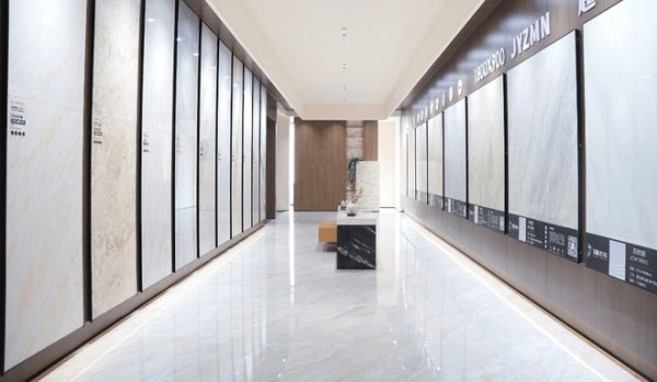 金羽啄木鸟瓷砖双喜加冕！包揽“陶瓷一线品牌+高端质感砖标志性品牌”双项大奖