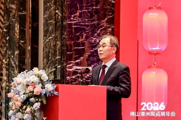 佛山潭洲陶瓷展总经理李新良