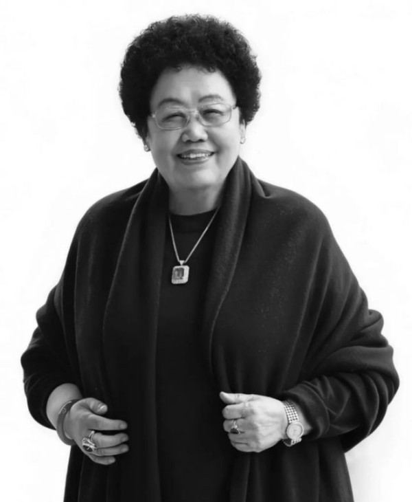 紫檀女王陈丽华辞世 | 85载人生，留下木韵千秋与不灭匠心