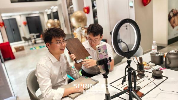 二十五载深耕破局:春天集团门墙柜一体化的差异化突围之路